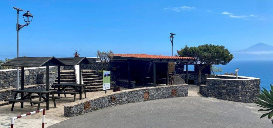 Hermigua concluye las obras del mirador de la Cruz del Viento gracias a una subvención 59.000 euros del Gobierno de Canarias