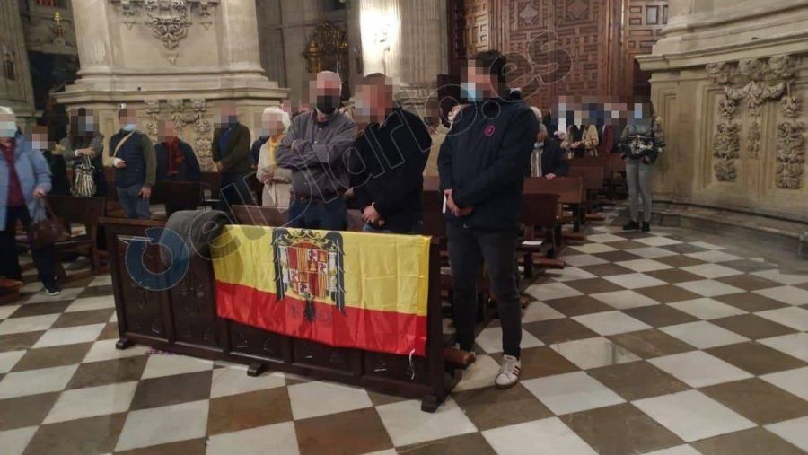 Así fue la misa en recuerdo de Franco a la que Pablo Casado acudió «por error»