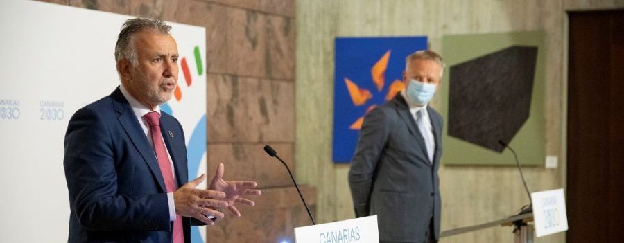 El Gobierno de Canarias y Cepsa inician la desinstalación de su refinería en Santa Cruz de Tenerife