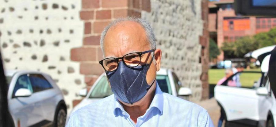 Casimiro Curbelo: “La adjudicación de la Variante de Vallehermoso da respuesta a una demanda histórica de las comunicaciones en La Gomera”