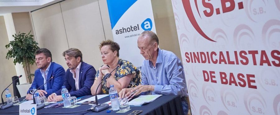 Ashotel, AERO y Sindicalistas de Base sellan el nuevo convenio provincial de hostelería con un alza salarial del 10,25% hasta 2026