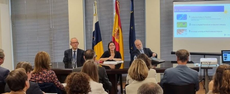 Canarias presenta en Bruselas la Convención Europea de Islas Turísticas para las que se proponen políticas específicas