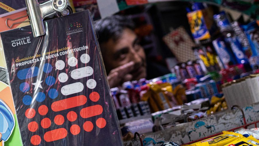 ¿Apruebo o rechazo? Chile define su dilema constitucional con un plebiscito marcado por la polarización