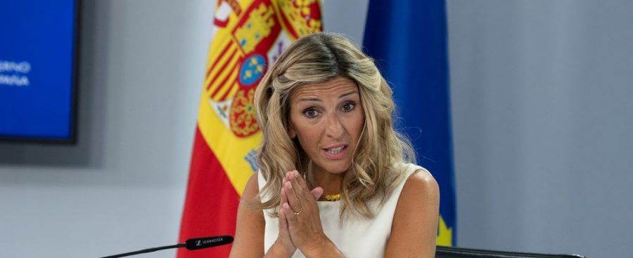 Los expertos proponen subir el salario mínimo a entre 1.046 y 1.082 euros en 2023
