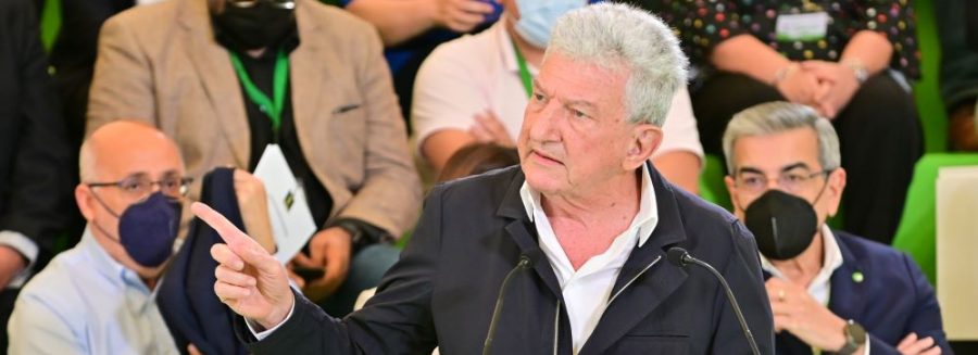 Quevedo mantiene que la experiencia piloto de la OSP aérea entre Canarias y la Península tiene “poca lógica”