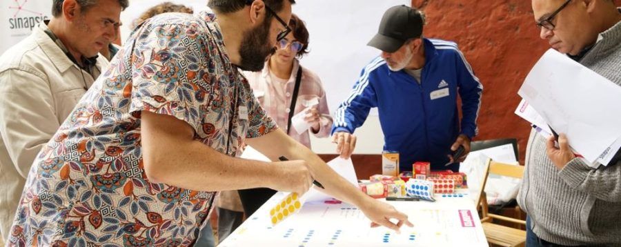 SINAPSIS lleva sus talleres de mediación territorial a la Casa de la Juventud de San Sebastián de la Gomera