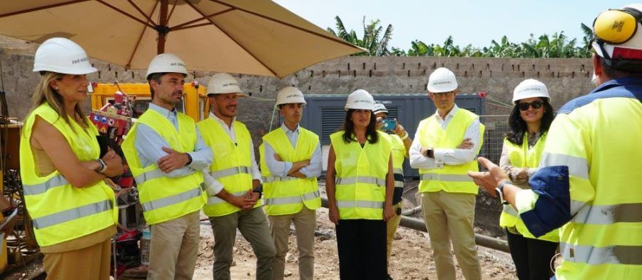 Transición Ecológica del gobierno de Canarias comprueba el avance de las obras del enlace eléctrico Tenerife-La Gomera