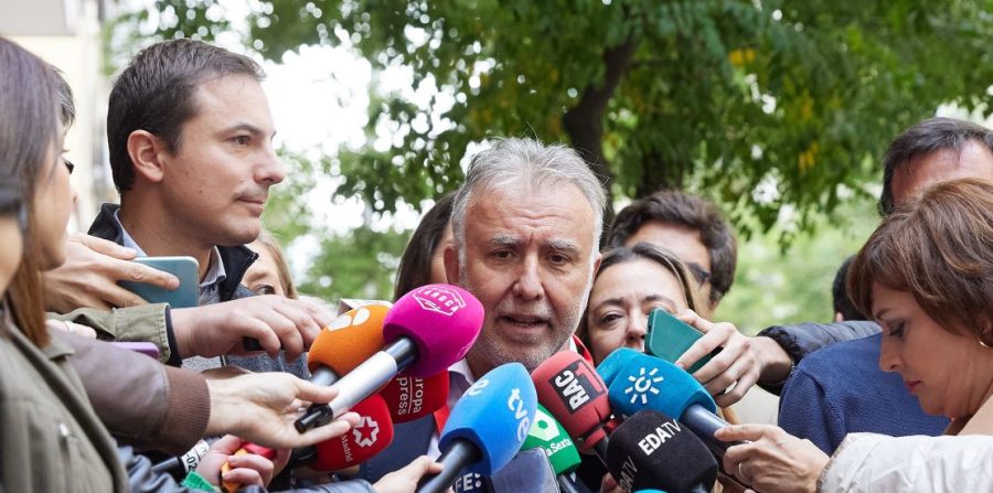 Torres exige a la derecha abandonar el discurso xenófobo ante las derivaciones de migrantes