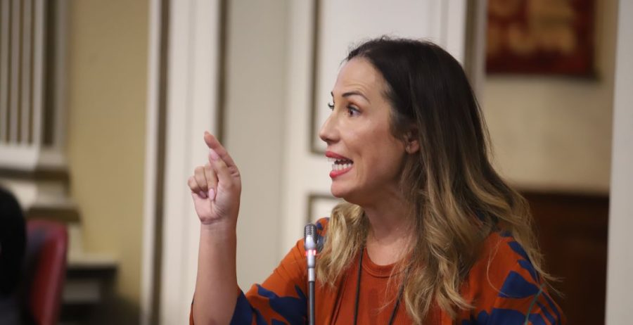Patricia Hernández exige a Vivienda que “deje de comportarse como los fondos buitres” con las familias vulnerables de Añaza