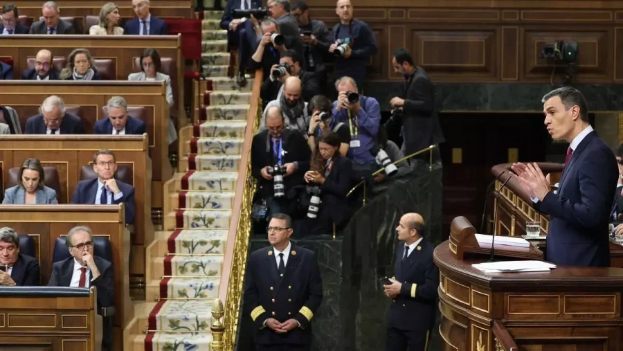 Sánchez defiende su investidura y al gobierno de coalición como “el único muro” frente a la extrema derecha