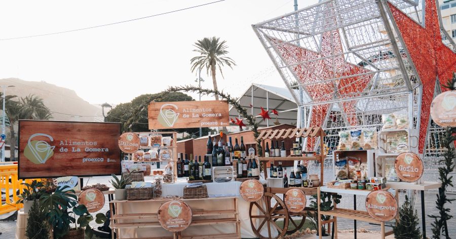 El Cabildo de La Gomera y Proexca promueven la venta de productos agroalimentarios durante la temporada de cruceros