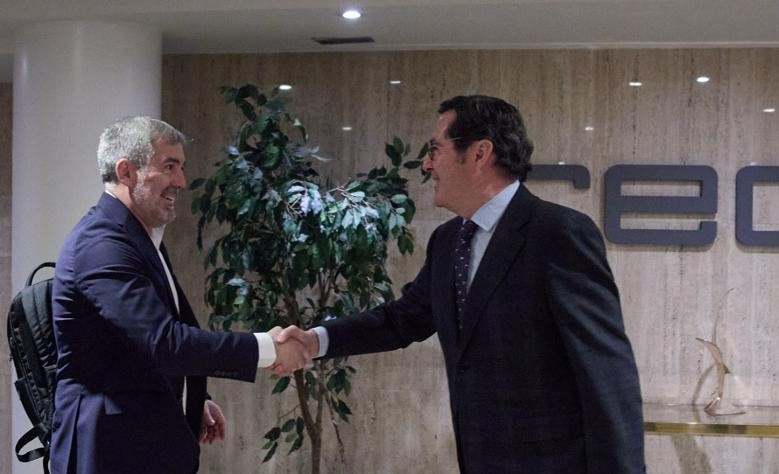 Clavijo aboga por reforzar la colaboración público-privada para impulsar la economía canaria