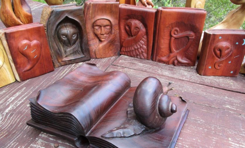 La Casa Colón acoge la exposición escultórica ‘La Biblioteca Mística’, de James Kline