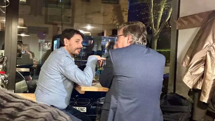 La pareja de Ayuso se vio con la ‘mano derecha’ de la presidenta madrileña horas después de querellarse contra la Fiscalía