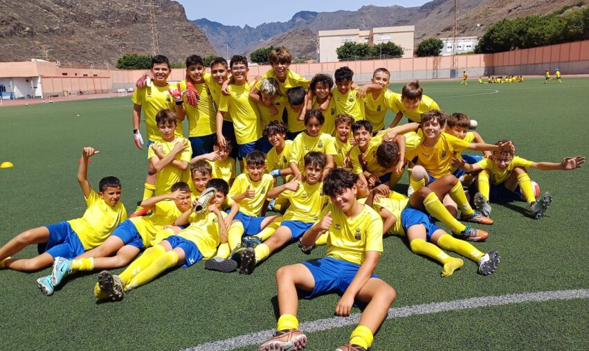 Arranca el IV Campus de Fútbol de la UD Las Palmas en San Sebastián de La Gomera