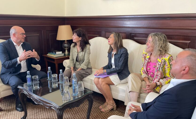 La ministra Ana Redondo visita Tenerife para avanzar en la coordinación contra la violencia de género