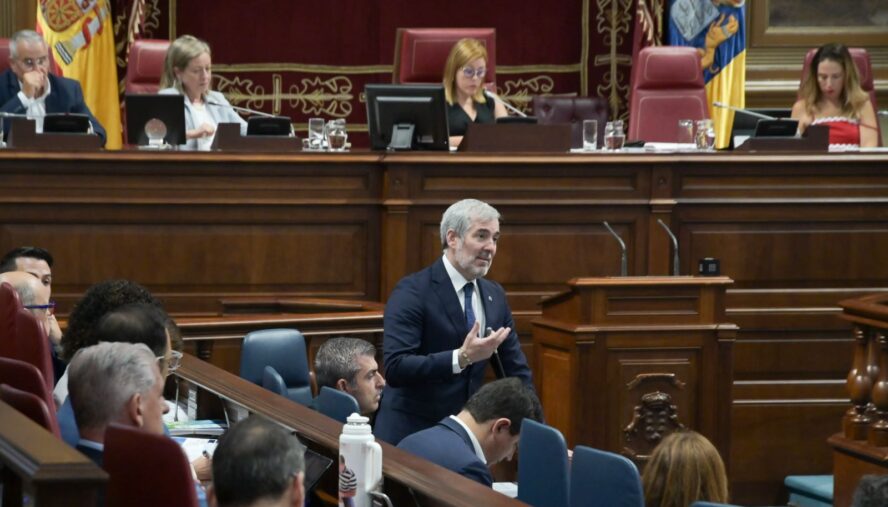 Clavijo confía en que la posición común de Canarias para distribuir a los menores sea decisiva para el acuerdo