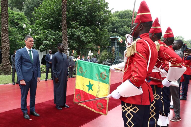Pedro Sánchez defiende en Mauritania, Gambia y Senegal una política integral en materia de migración