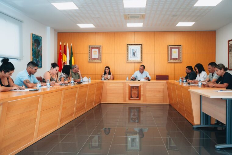El Ayuntamiento de Alajeró aprueba una proposición en defensa de la “preservación y uso adecuado del Silbo Gomero’