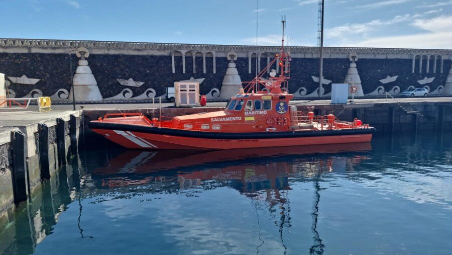 Salvamento Marítimo sitúa una embarcación adicional en El Hierro