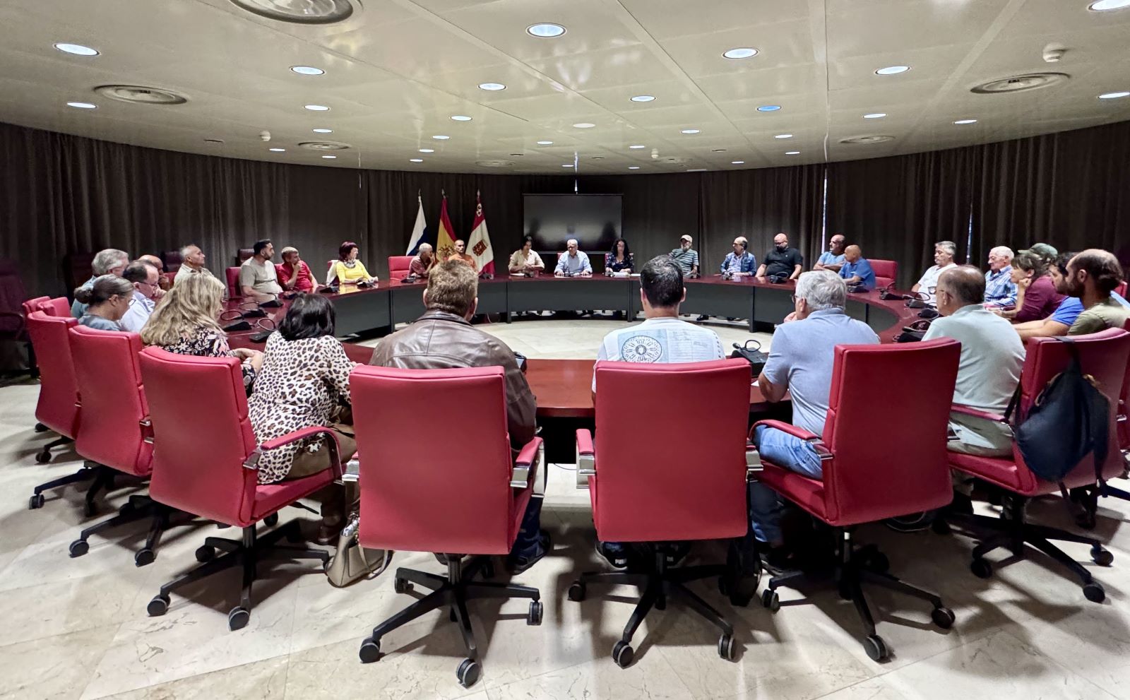 El Cabildo de La Gomera activa ayudas extraordinarias para impulsar la comercialización y producción en el sector primario
