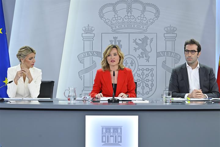 El Gobierno presenta la reducción de la jornada laboral ordinaria a 37,5 horas semanales