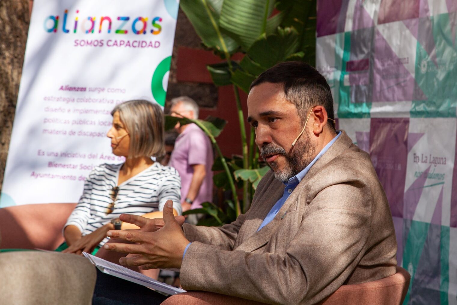 Unidas se puede pide más apoyo a las medidas de accesibilidad universal en espacios públicos y en edificios sin ascensor