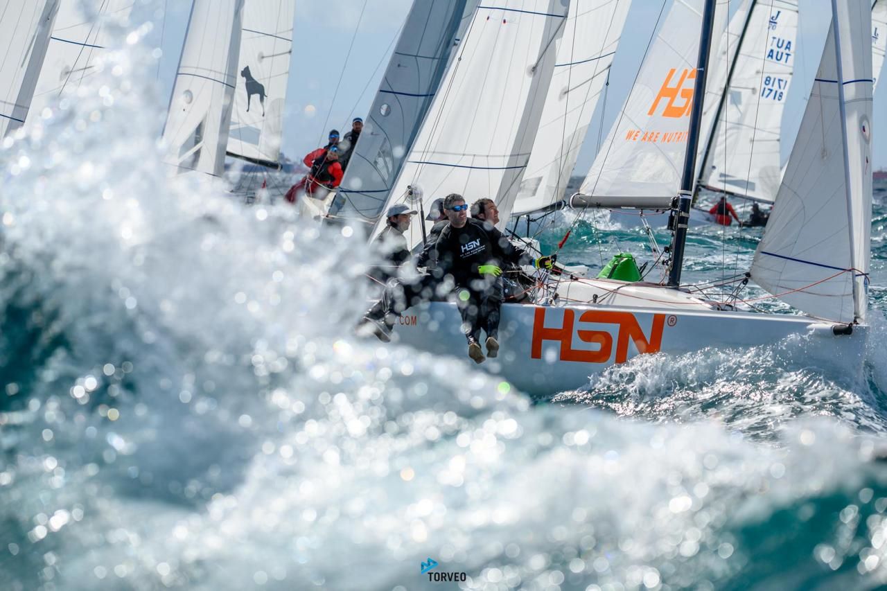 Los regatistas canarios de J70 triunfan por partida doble en aguas de Barcelona