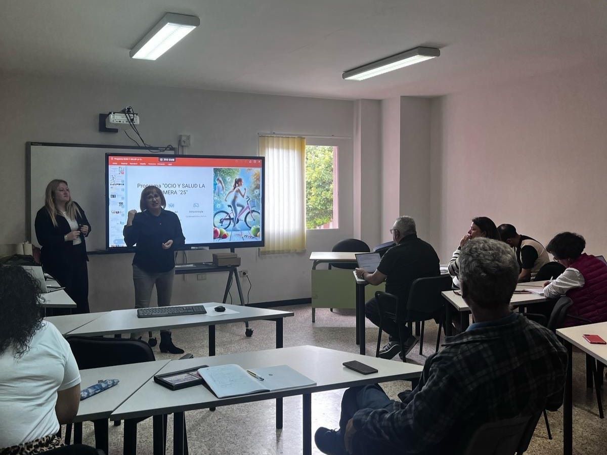 El Cabildo de La Gomera presenta el proyecto ‘Recreos Saludables’ a los centros educativos