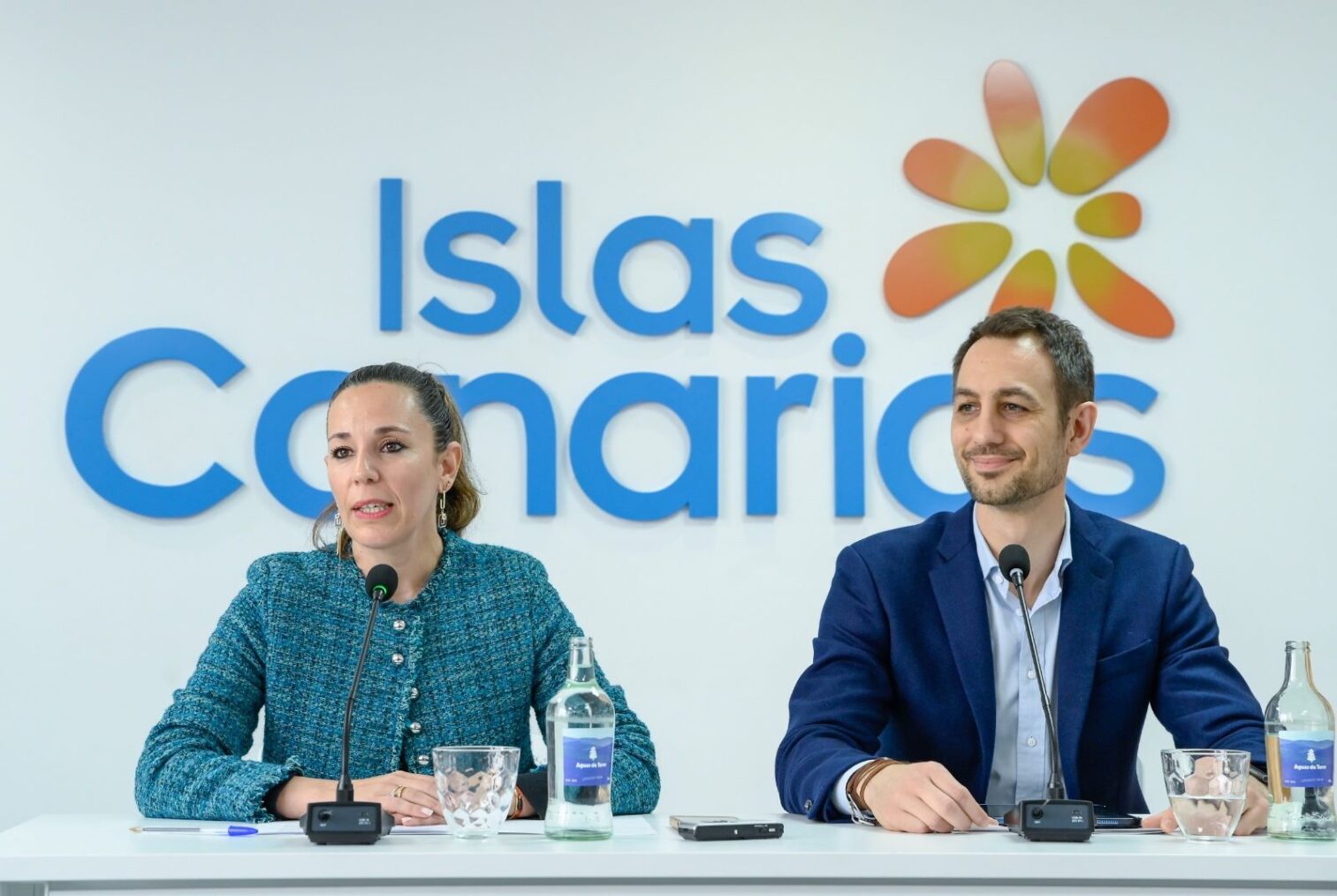 Canarias y Airbnb firman un acuerdo para retirar los anuncios de alojamientos turísticos que incumplen la normativa
