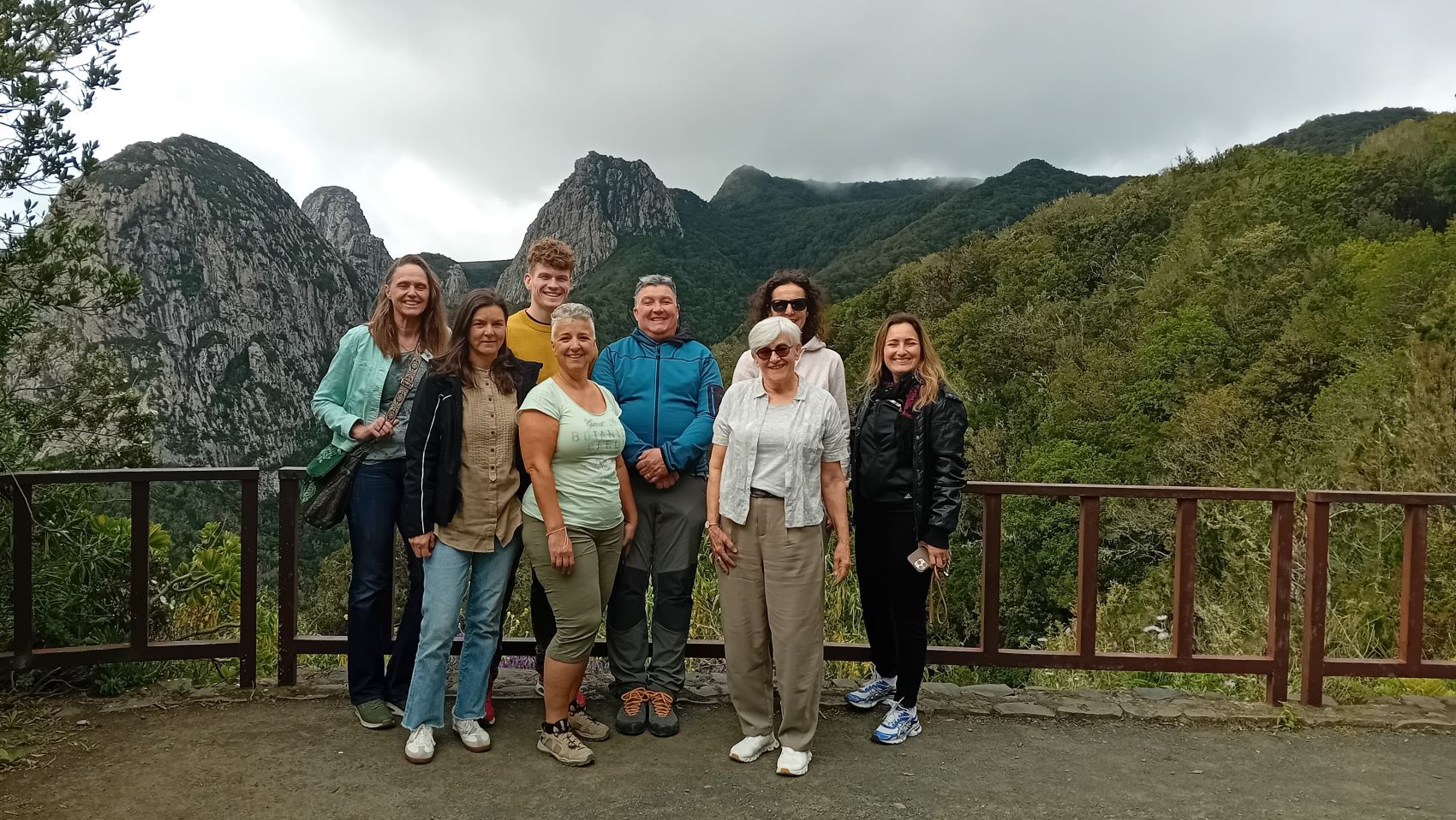 La Gomera recibe la visita de siete agencias suizas especializadas en turismo activo