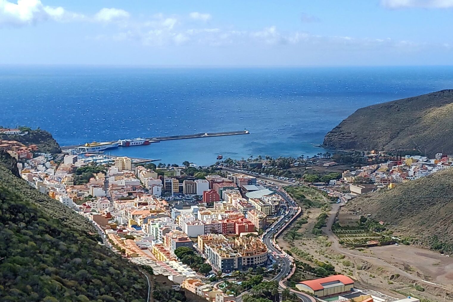 San Sebastián de La Gomera adjudica más de siete proyectos de rehabilitación, mejora de servicios municipales y espacios públicos