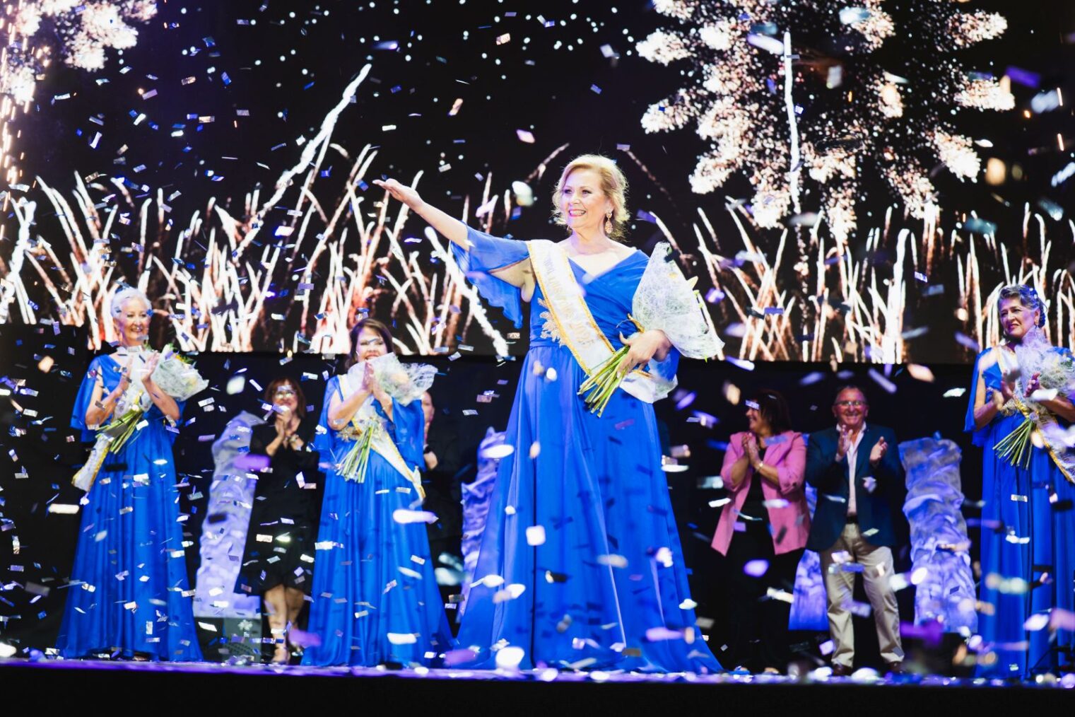 Yolanda Arteaga, proclamada Reina Mayores de las Fiestas Lustrales de Vallehermoso 2025
