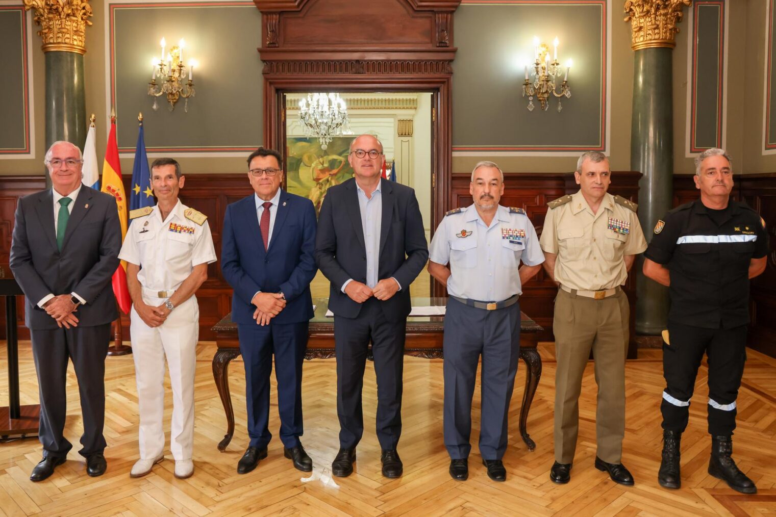 El Ejército y el Gobierno de Canarias firman un protocolo de actuación en caso de incendios