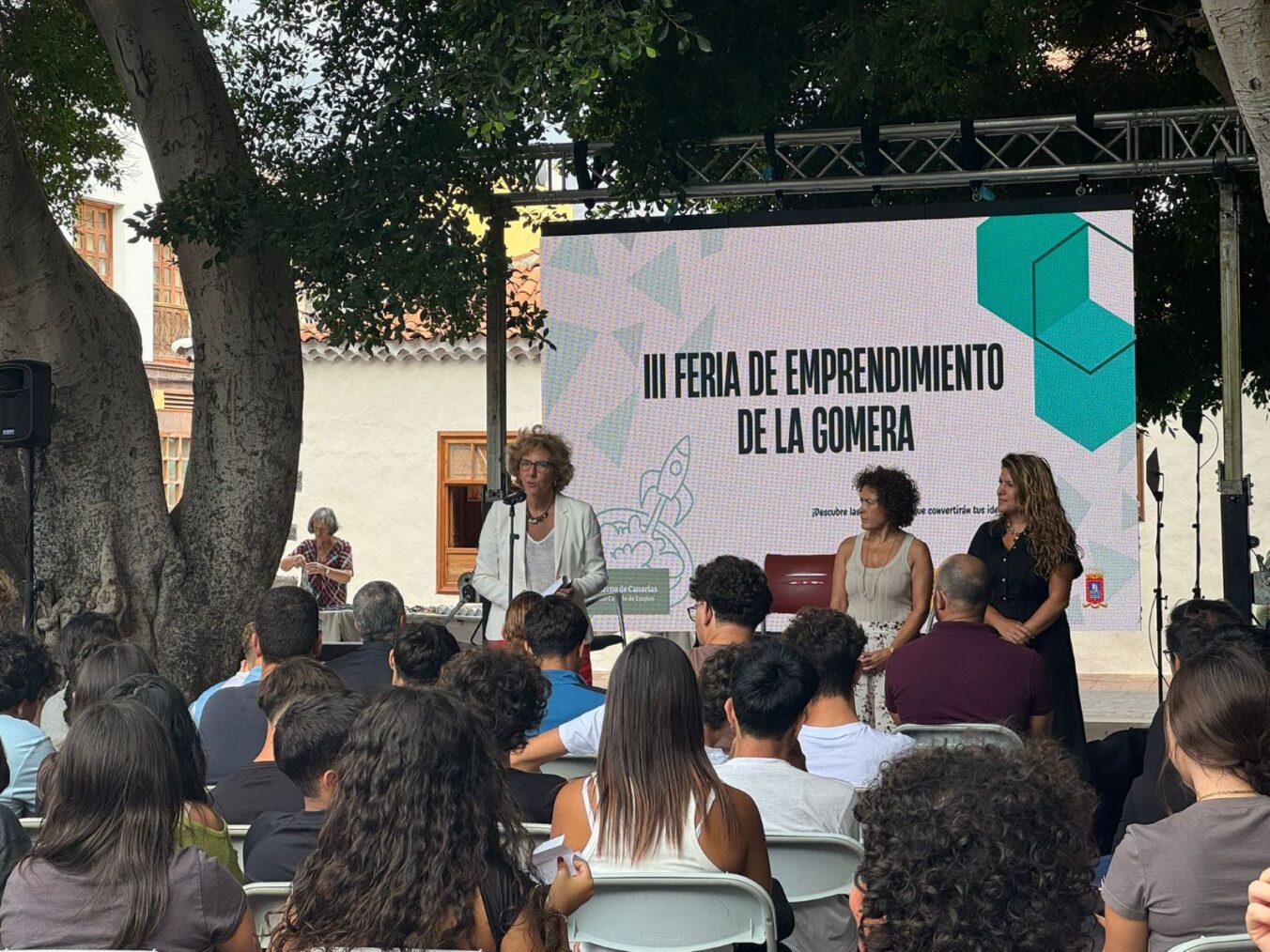 La entidad gremial Cámara de Comercio congrega a 170 personas en la III Feria de Emprendimiento de San Sebastián de La Gomera
