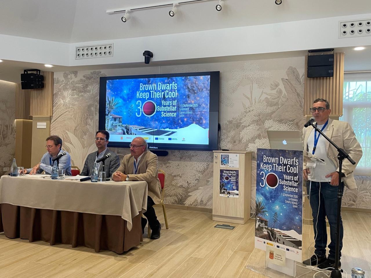 El IAC celebro un congreso en La Gomera que conmemora el 30 aniversario del descubrimiento de las primeras enanas marrones