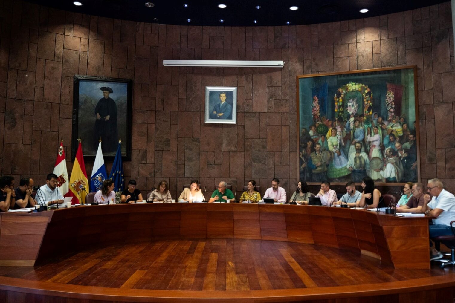 El Pleno del Cabildo de La Gomera aprueba una moción de apoyo a la adaptación normativa de agentes de medio ambiente