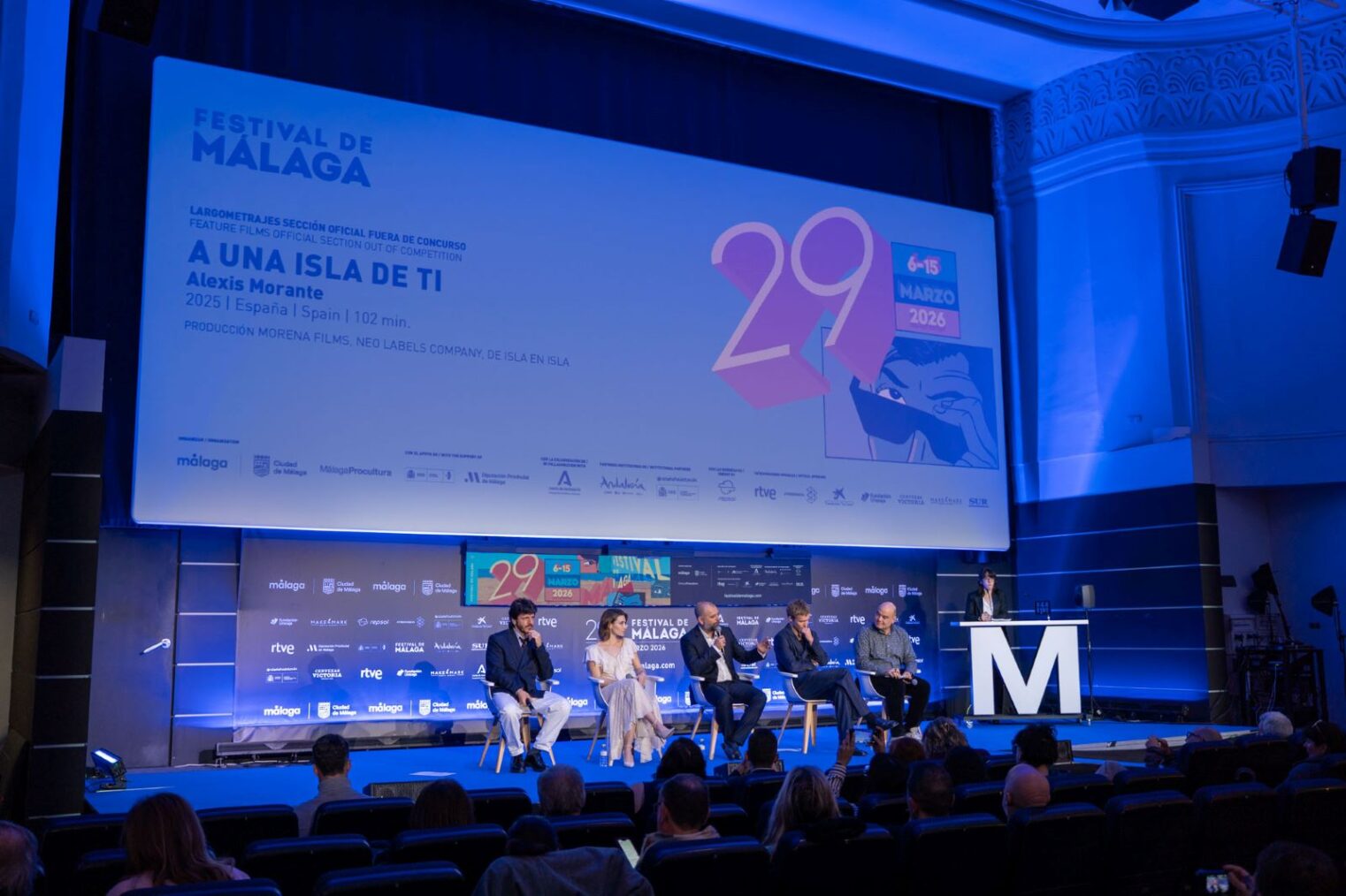 La película impulsada por Turismo de Canarias ‘A una isla de ti’ se presenta en el Festival de Málaga