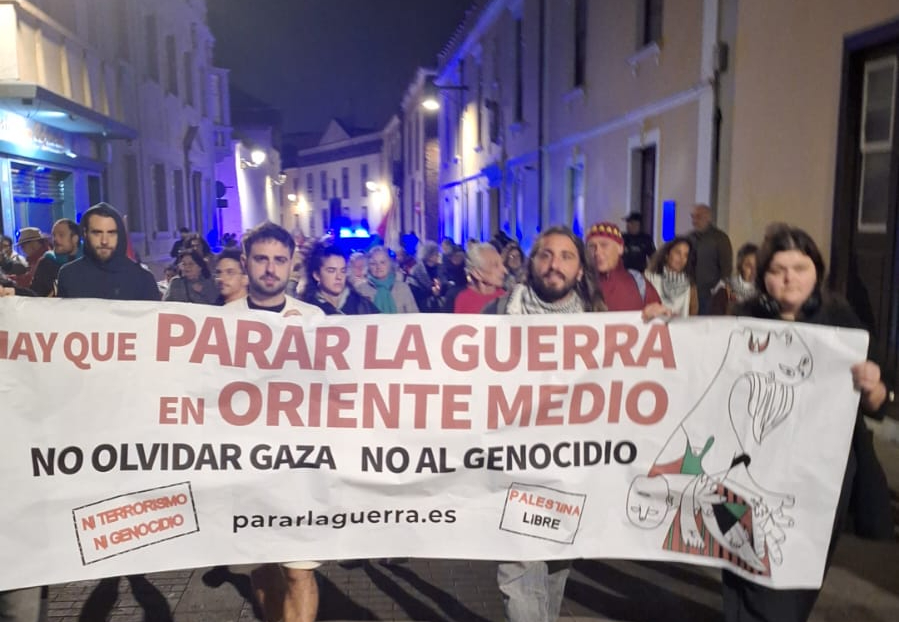 PararLaGuerra moviliza a 200 poblaciones en toda España en medio de las negociaciones entre EEUU e Irán