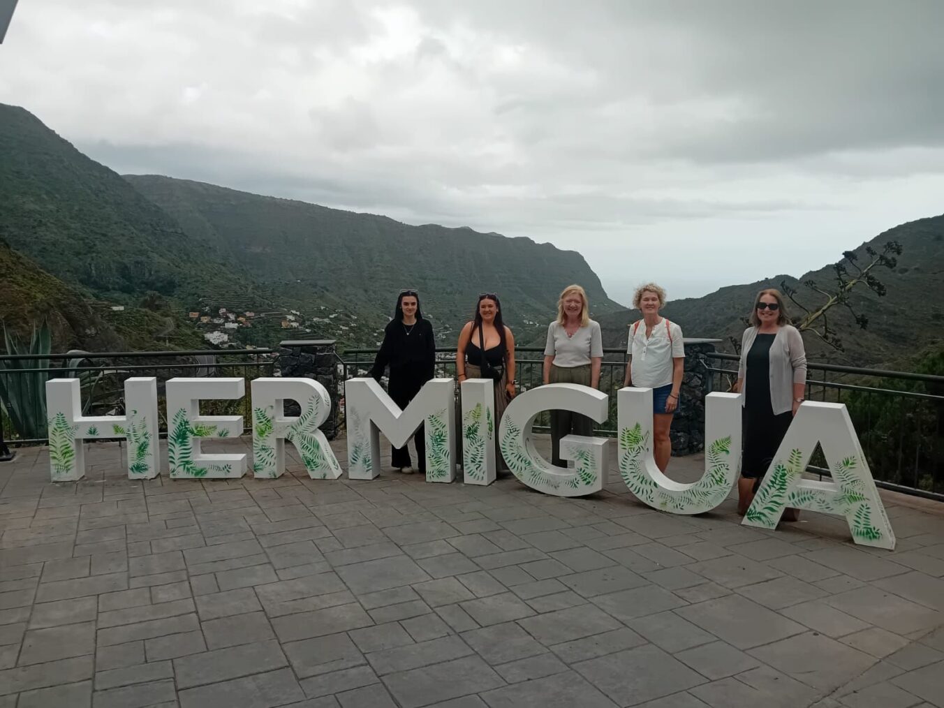 Agentes de viajes y turoperadores irlandeses visitan La Gomera en una promoción turística de la isla