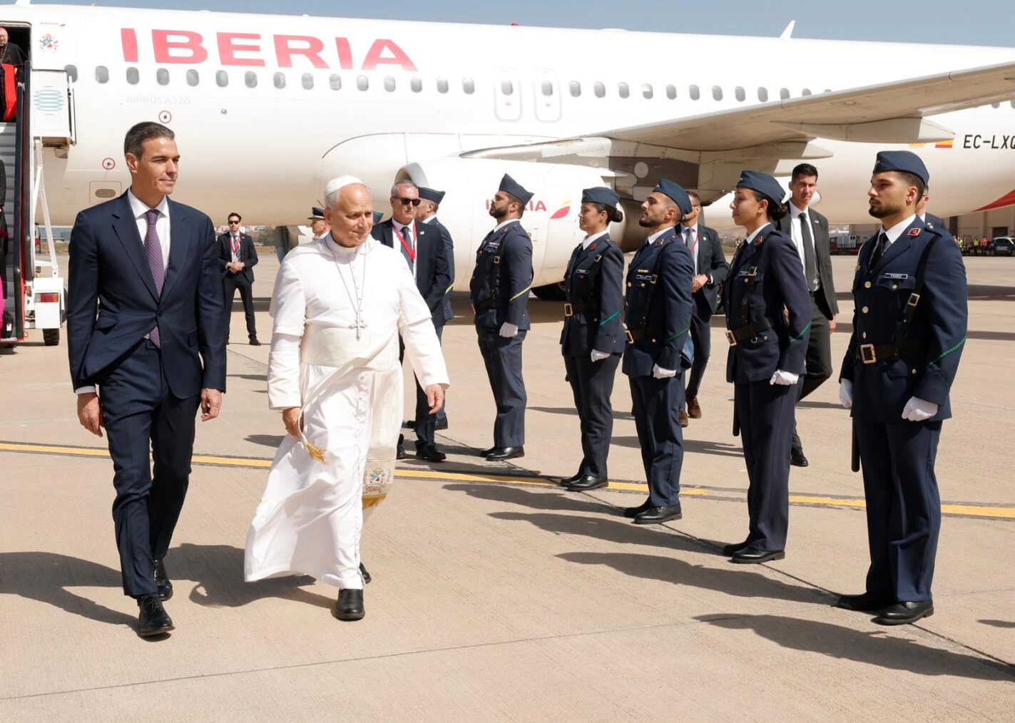 El Papa pisa suelo canario por primera vez y lo hace en la Base Aérea militar de Gando