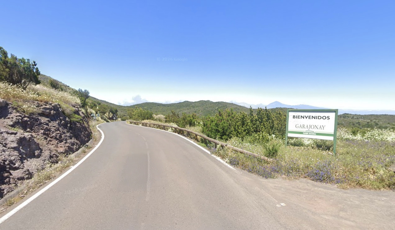 El Cabildo de La Gomera informa de cortes intermitentes en la GM-2 y la CV-11 por trabajos de señalización horizontal