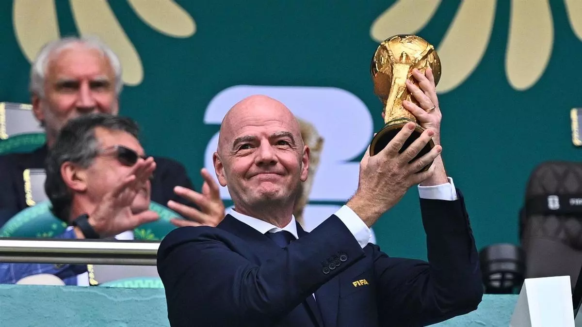 Infantino ofrece a Marruecos la final del Mundial 2030 para ganarse su apoyo en plena crisis de la FIFA, según The Times