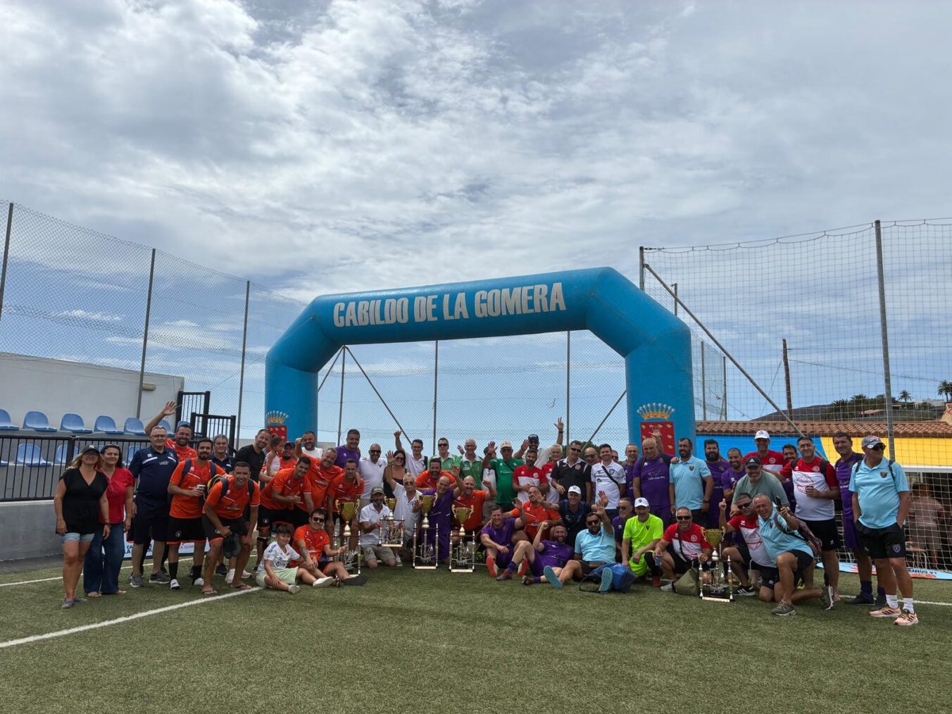 El CF Tikimiki se proclama campeón del XXVIII Torneo Colombino de Fútbol Veterano