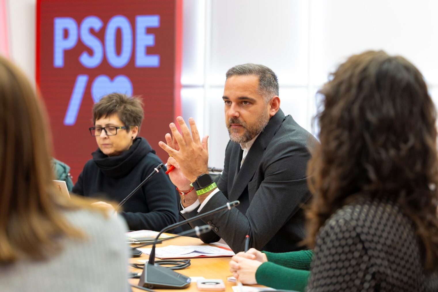 El PSOE lleva al Senado la situación del transporte sanitario en Canarias y pide escuchar a sus trabajadores