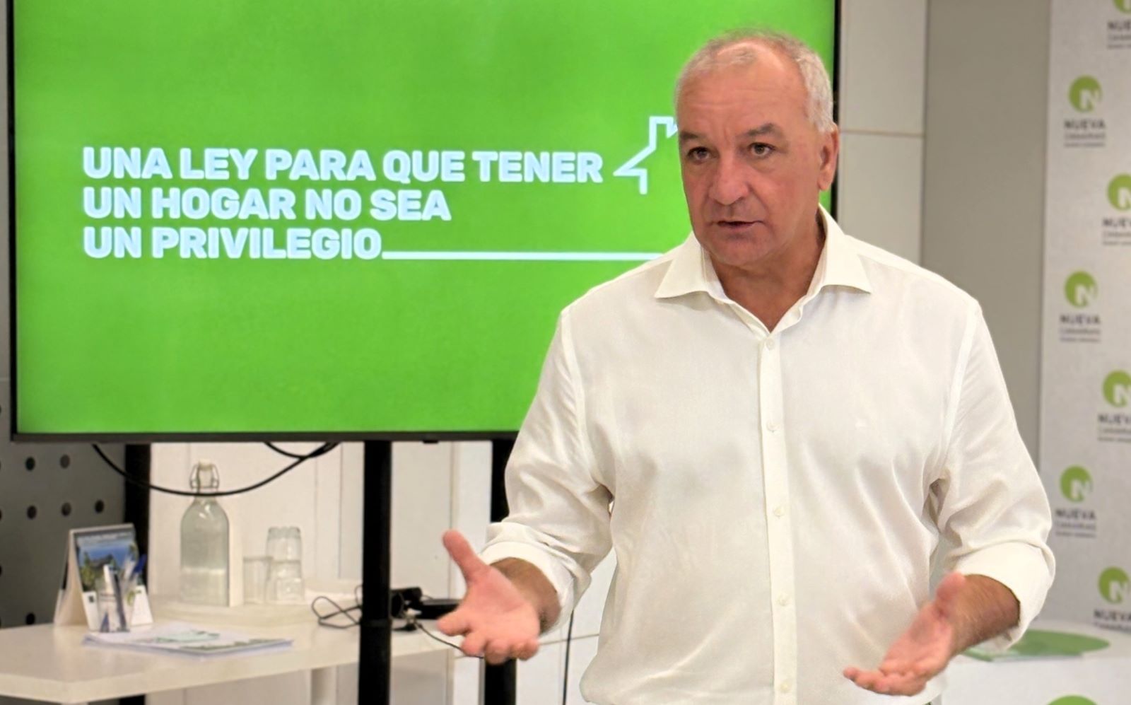 Luis Campos reclama valentía al Estado para aprobar un decreto de vivienda ambicioso