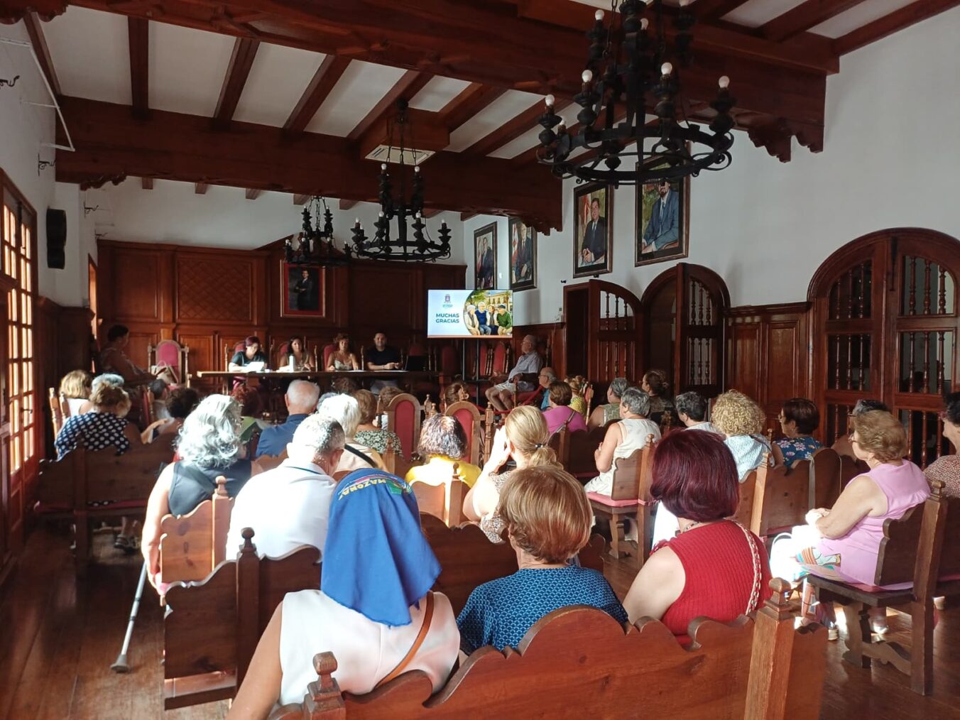 El Ayuntamiento de San Sebastián de La Gomera impulsa la participación ciudadana con la Mesa de Salud, de Comercio y el Tagoror de Mayores