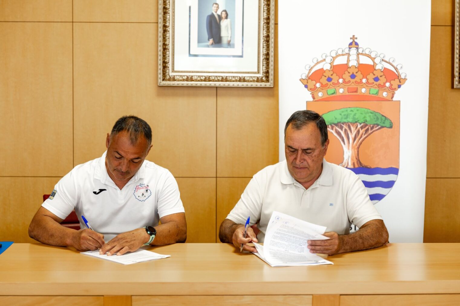 El Ayuntamiento de Alajeró y el ‘Club Gomera Trail’ firman un convenio de colaboración para impulsar la IX Trail Alajeró