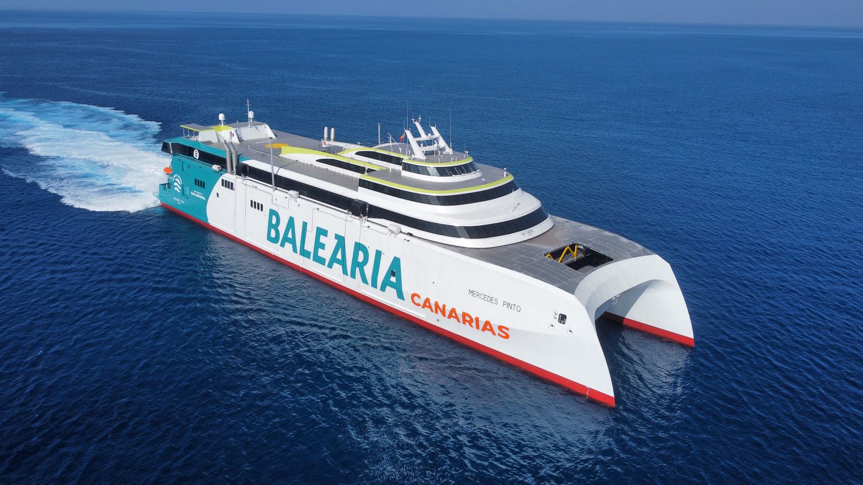 Baleària Canarias prevé transportar más de 25.000 pasajeros durante el puente de noviembre