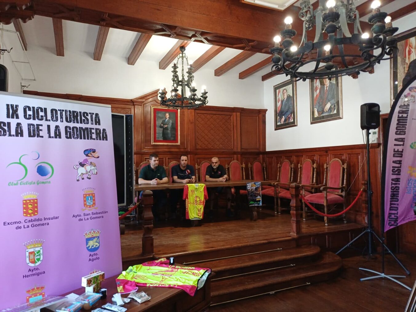 San Sebastián de La Gomera acoge la presentación de la XII Cicloturista Isla de La Gomera
